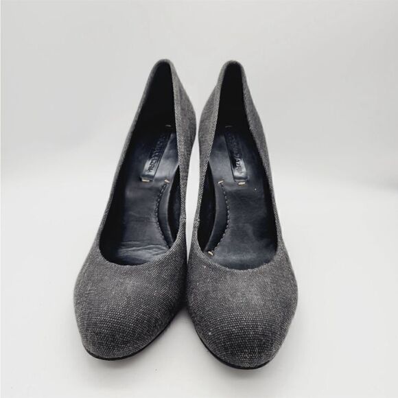 BCBG Black Textured Pumps with 3” Gold Accent Heels Size 7.5 - Picture 3 of 9